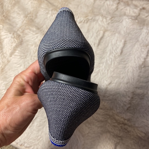 Like new Rothy’s cloud grey Birdseye round toe shoes - Picture 9 of 14